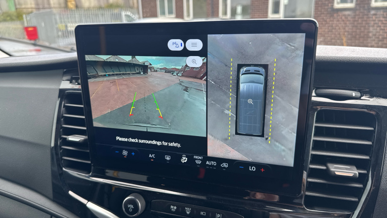 Ford Transit Minibus Transit 460 L4 Minibus Diesel Rwd 2.0 EcoBlue 165ps H3 17 Seater Trend Auto [Nav]